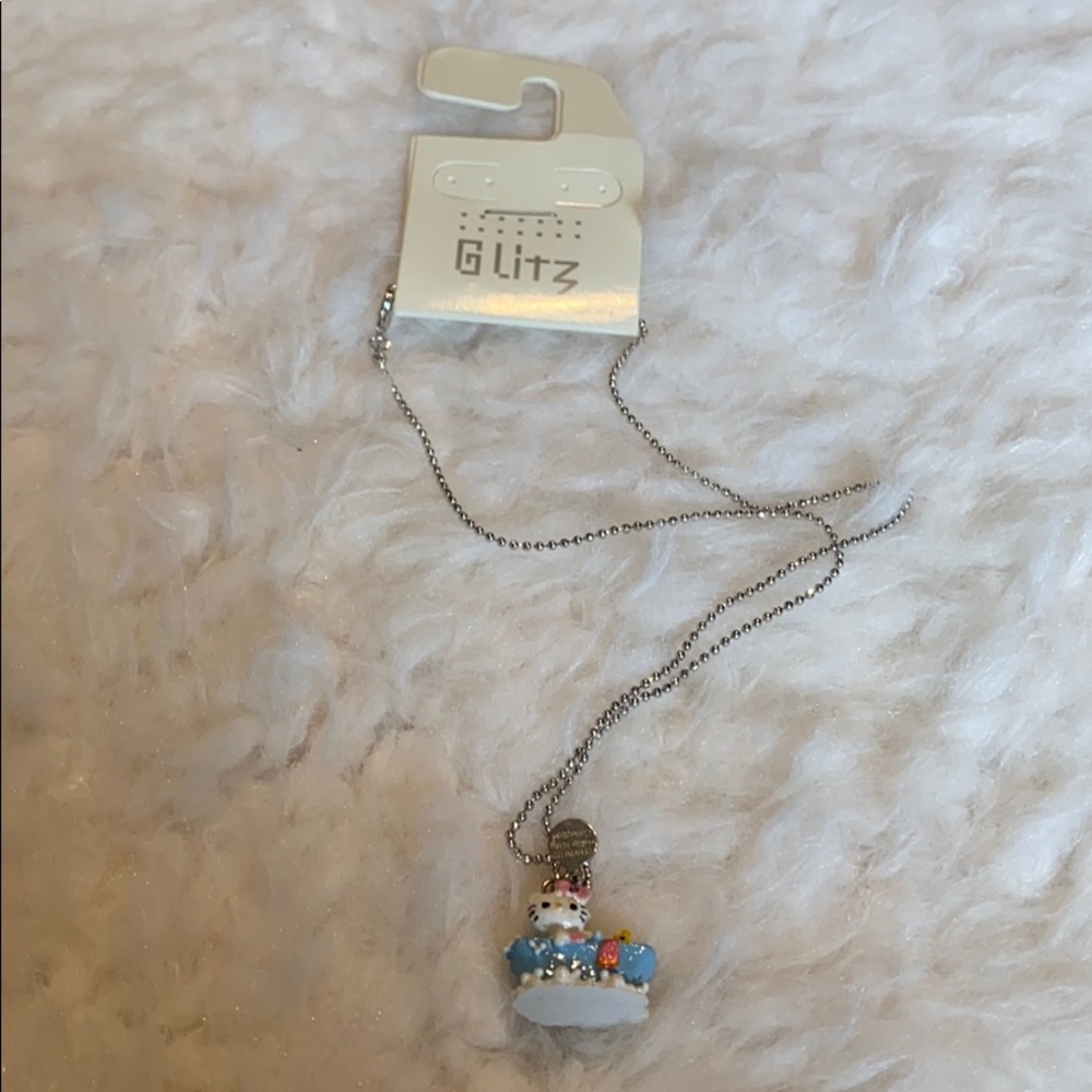 Cute Hello Kitty in Bathtub Necklace NWT